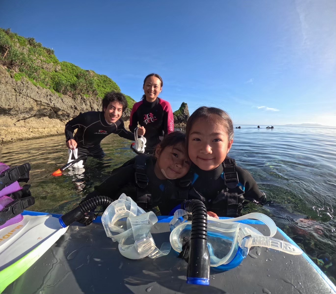 日本沖繩｜青之洞窟浮潛｜中文英文教練！GoPro拍攝＆免費水下餵食