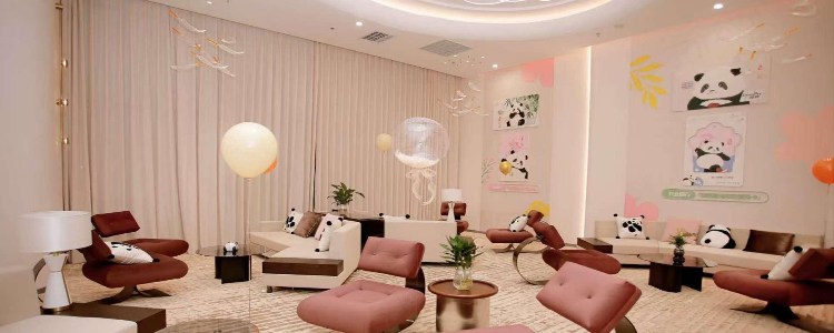 無論是商務出行或是好友旅行,都能給你最好的候車體驗 無論是商務出行或是好友旅行,都能給你最好的候車體驗