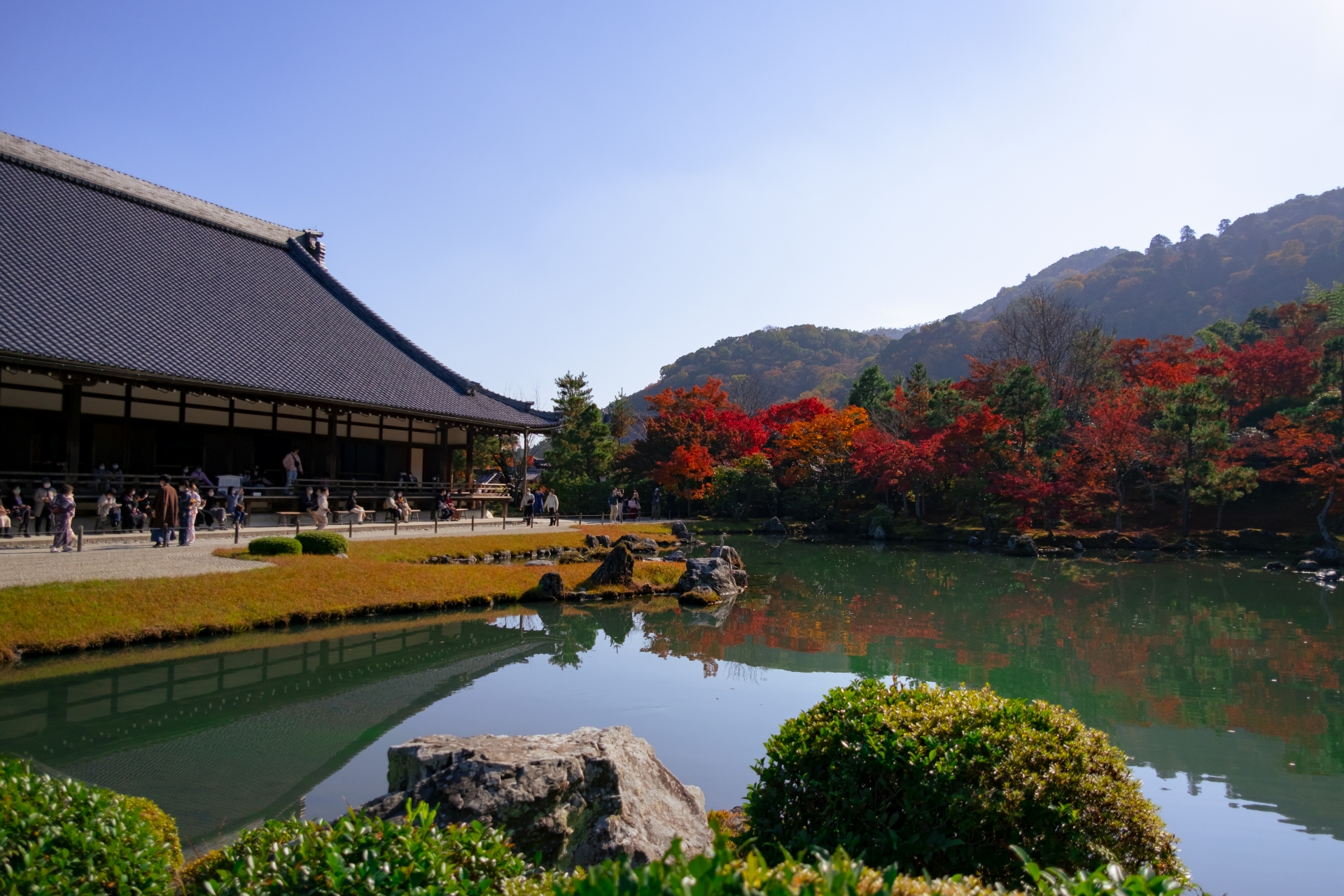 One-day tour to Katsuo-ji Temple, Kyoto Arashiyama, and Uji Byodo-in Temple｜Japanese pork shabu-shabu lunch included (from Osaka)