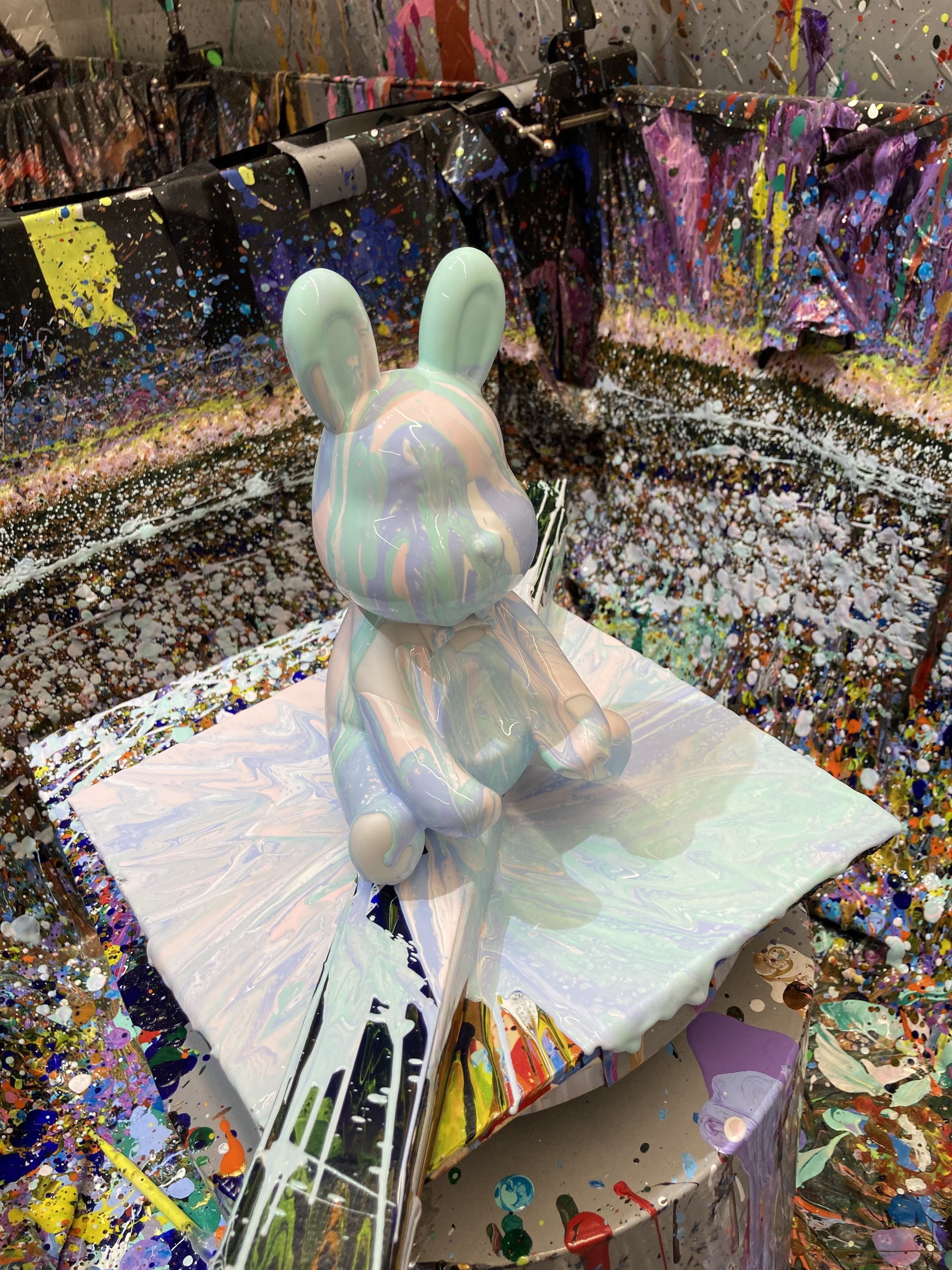 AURA ART THE ORBIT - Bunny Lamp Spin Art Workshop