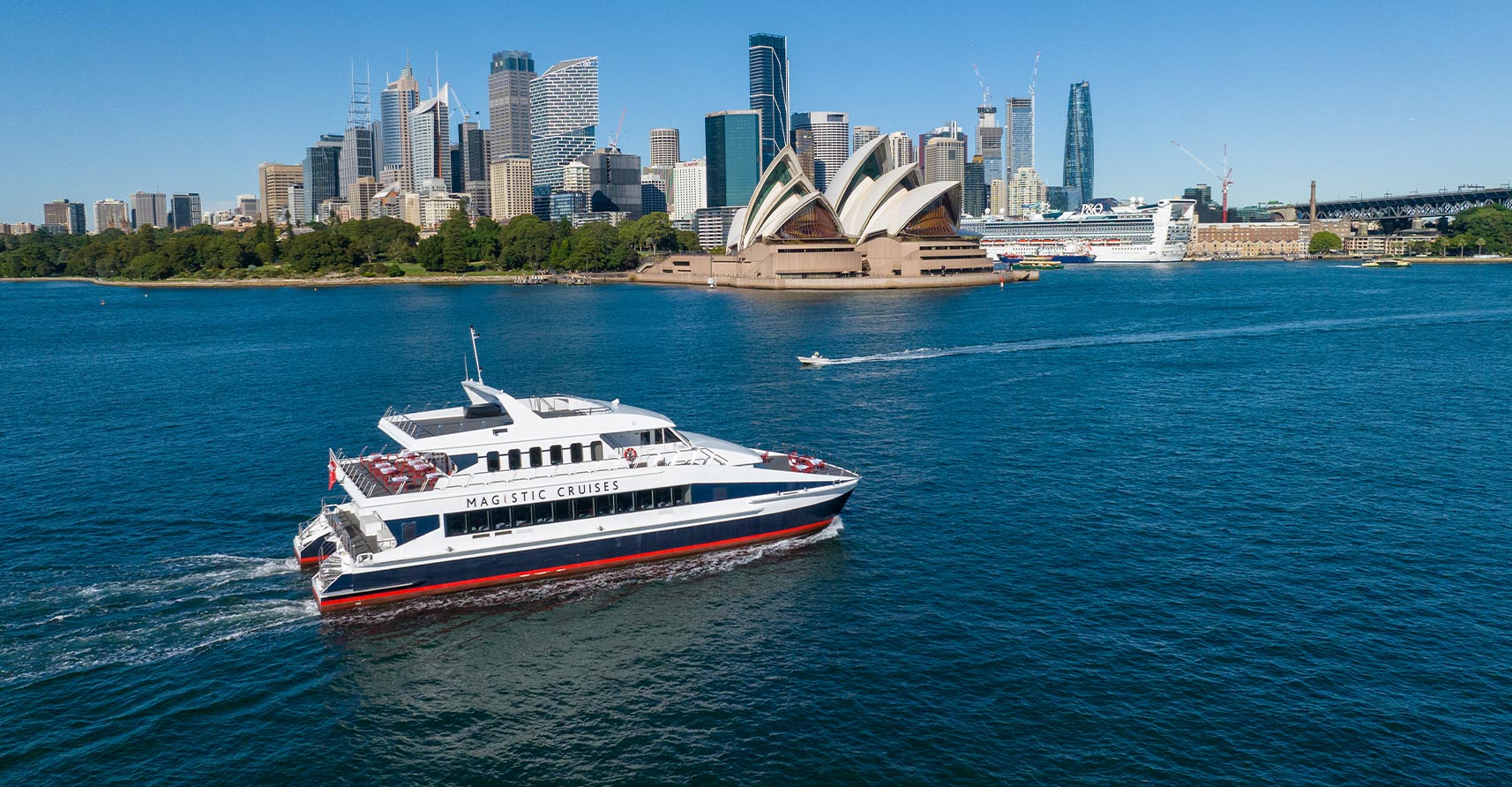 Sydney Harbour Sightseeing Cruise with Live Commentary