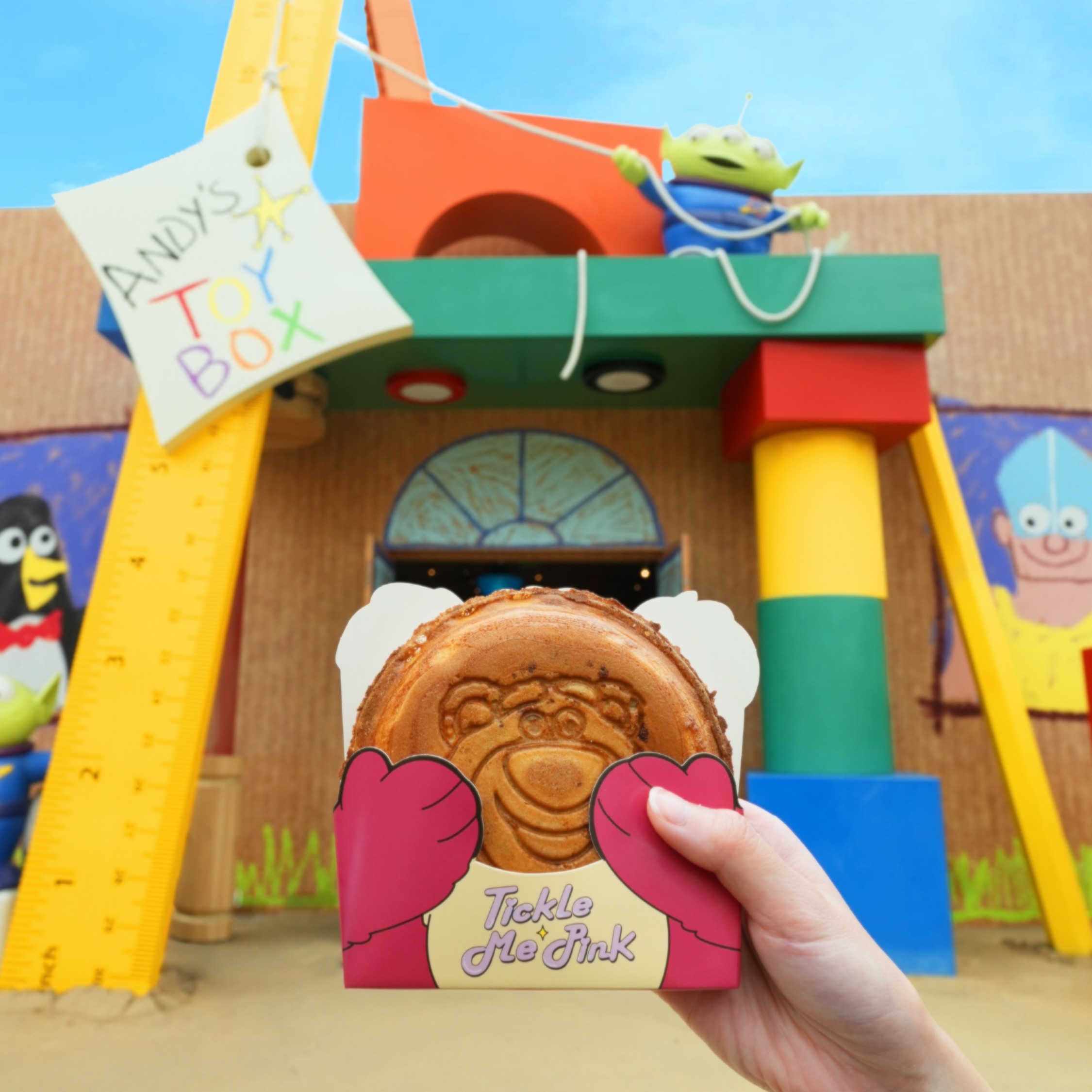 Lotso Waffle Sandwich at Jessie’s Snack Roundup