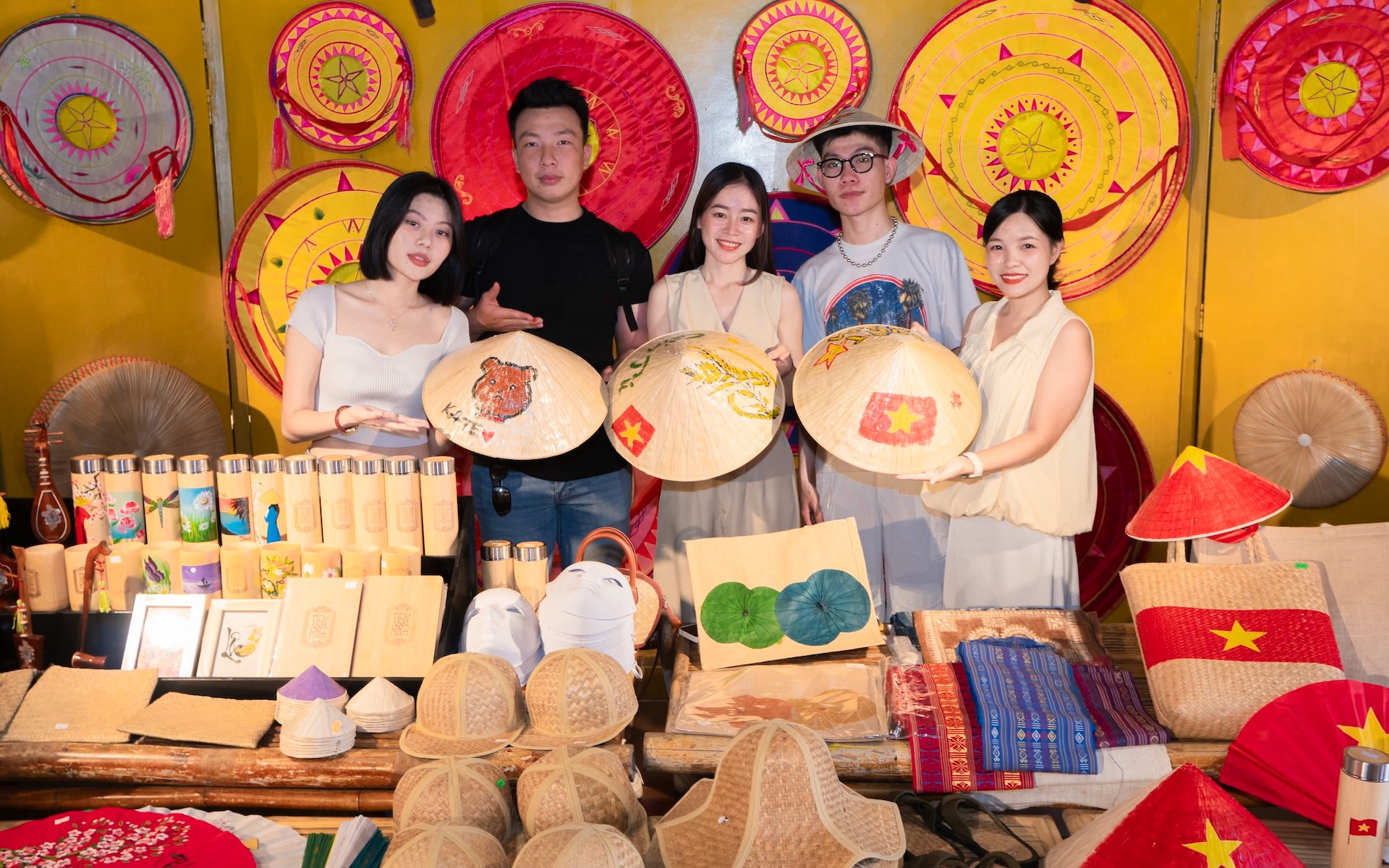 Phu Quoc Grand World Half-Day Cultural Experience with Art Show