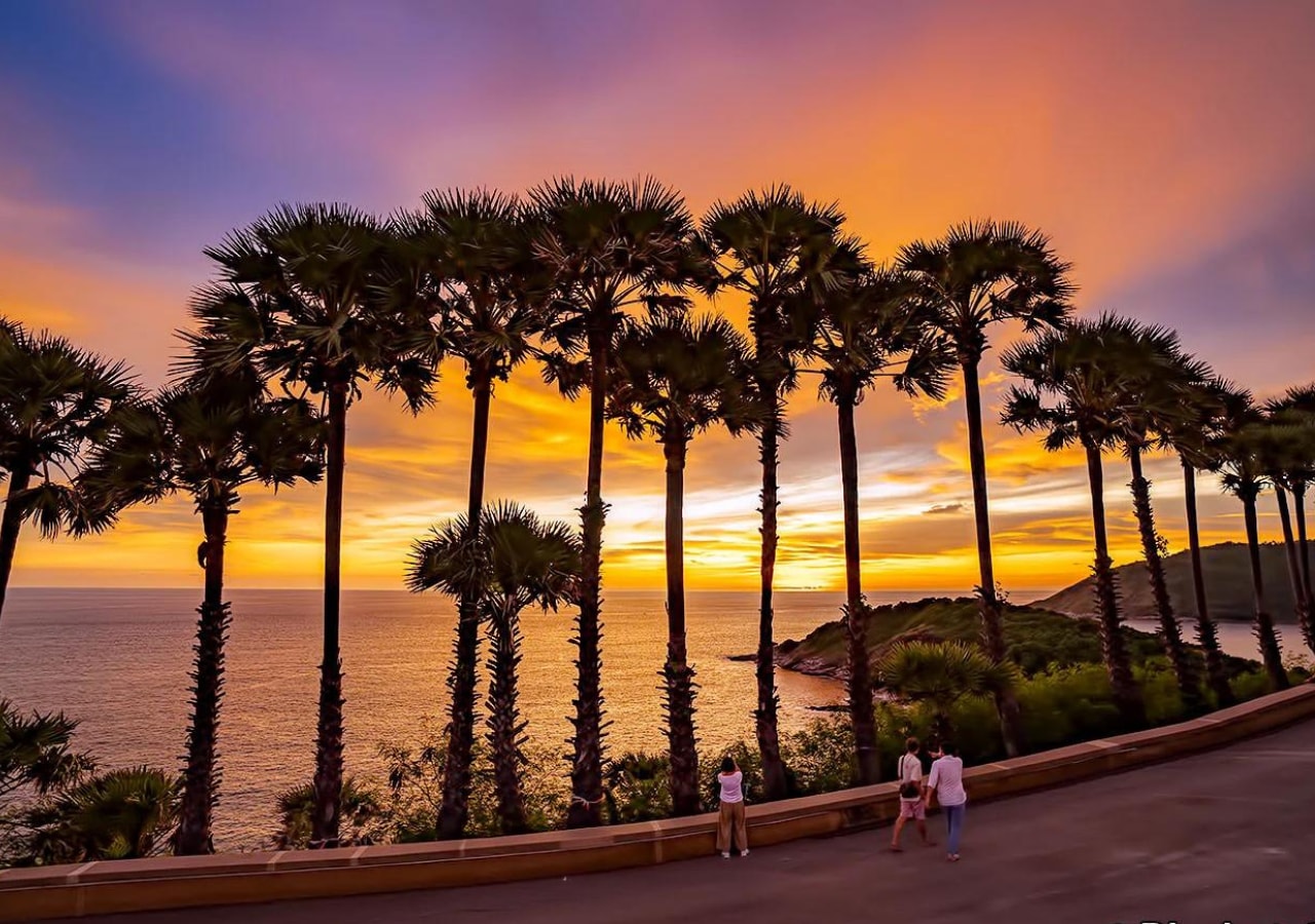 Phuket: Sunset Views and Seafood Market Dinner Guided Tour