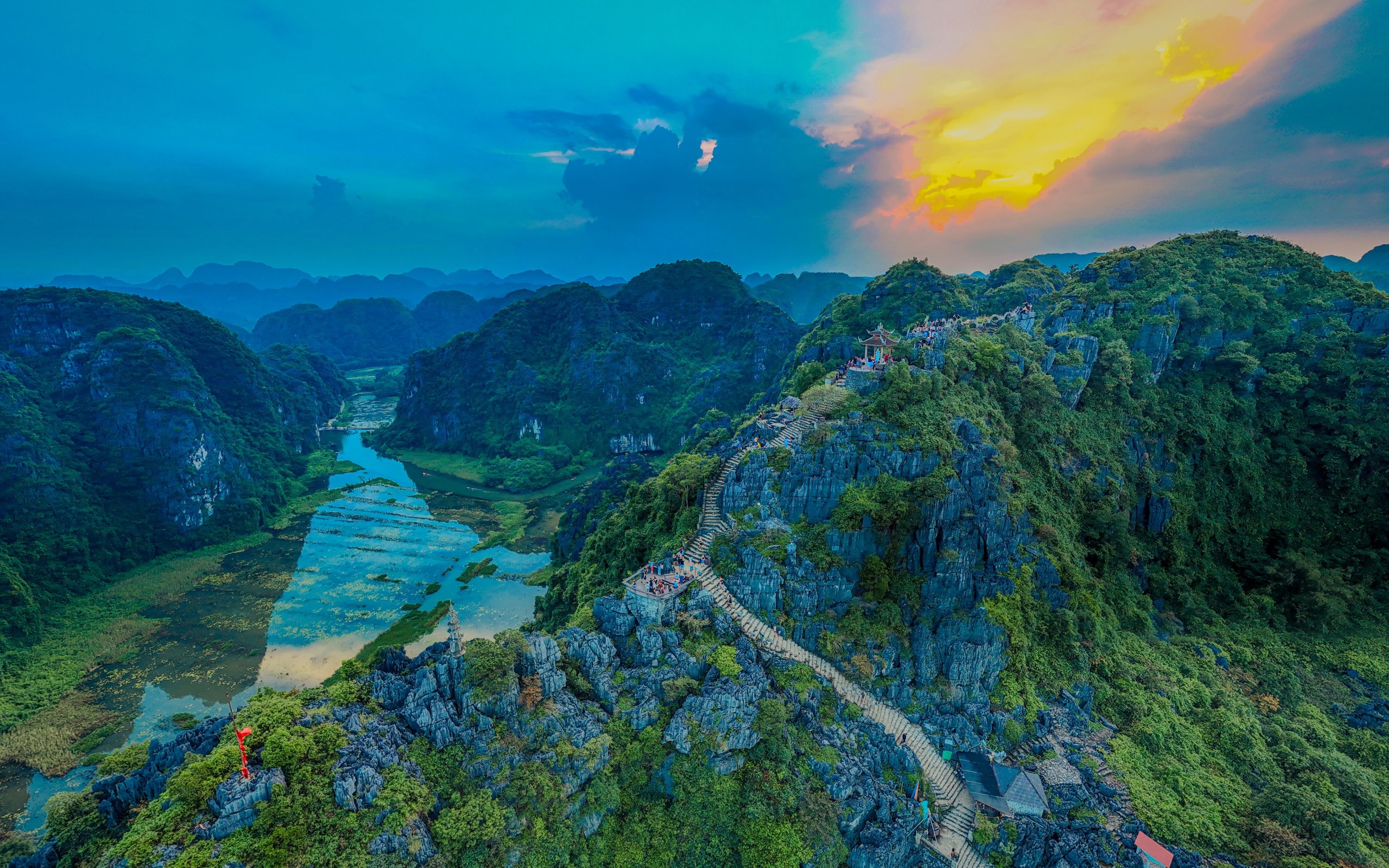 Tam Coc Mua Caves & Bich Dong Half-Day E-Bike Tour