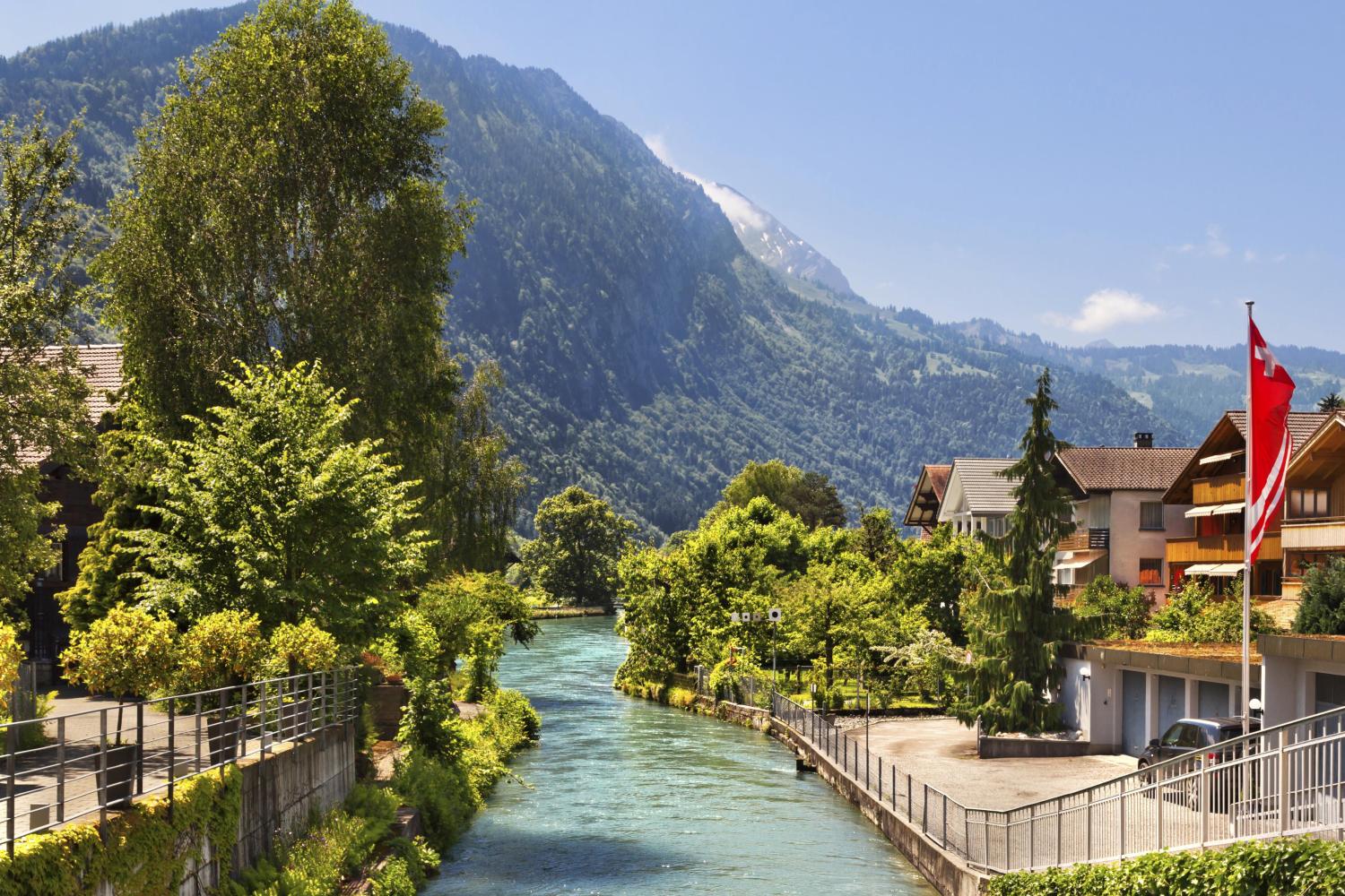 Interlaken and Grindelwald Day Tour from Zurich/ Lucerne
