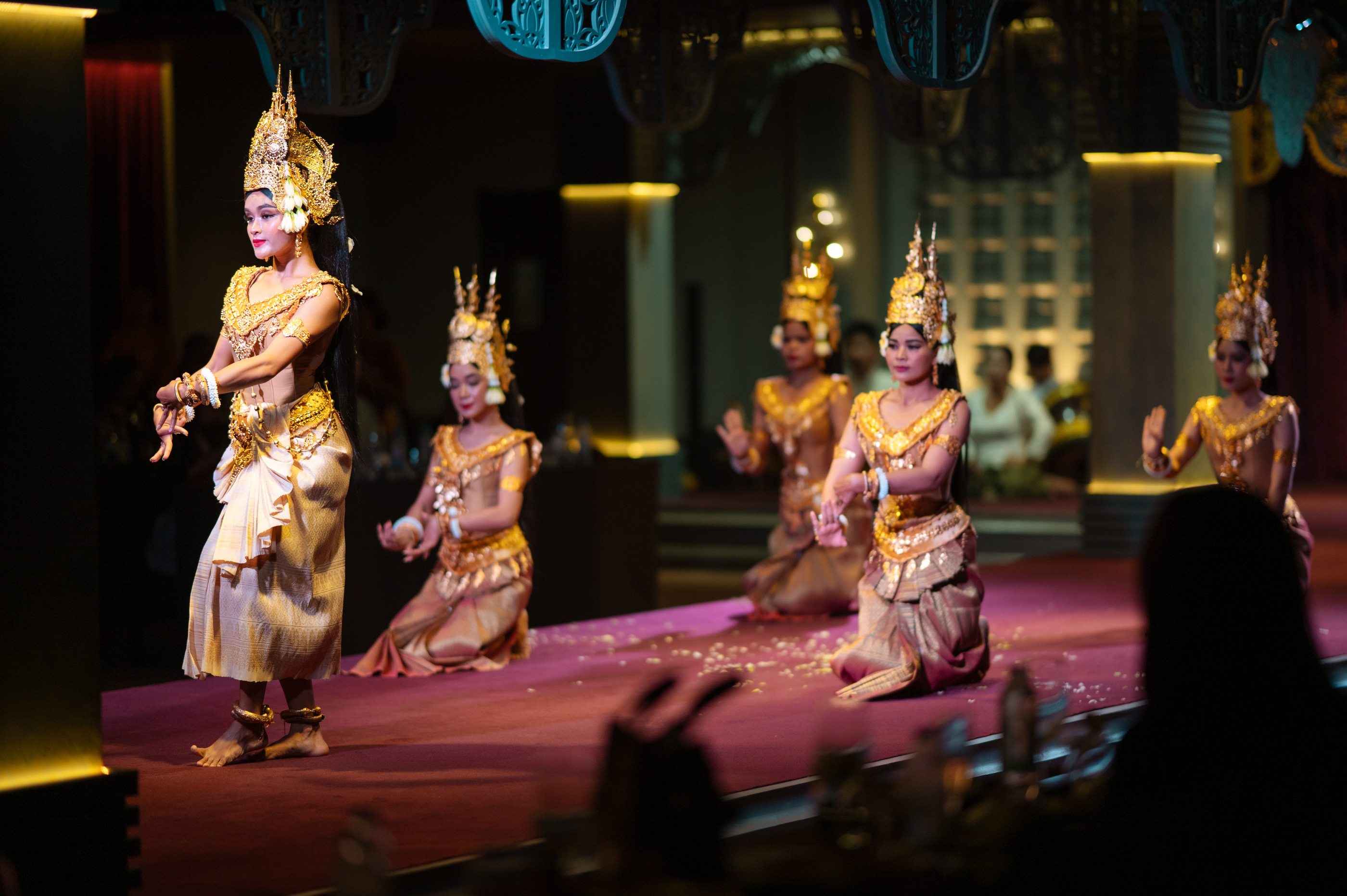 Devi Theater: Apsara Dance Show with Khmer/Western Dinner 
