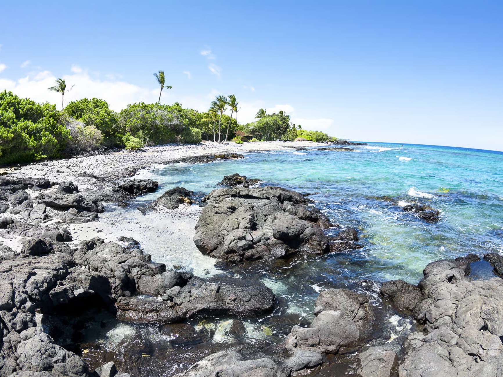 漫步在凱路亞-科納海灘,感受柔軟沙灘與輕柔海浪的完美交融 漫步在凱路亞-科納海灘,感受柔軟沙灘與輕柔海浪的完美交融