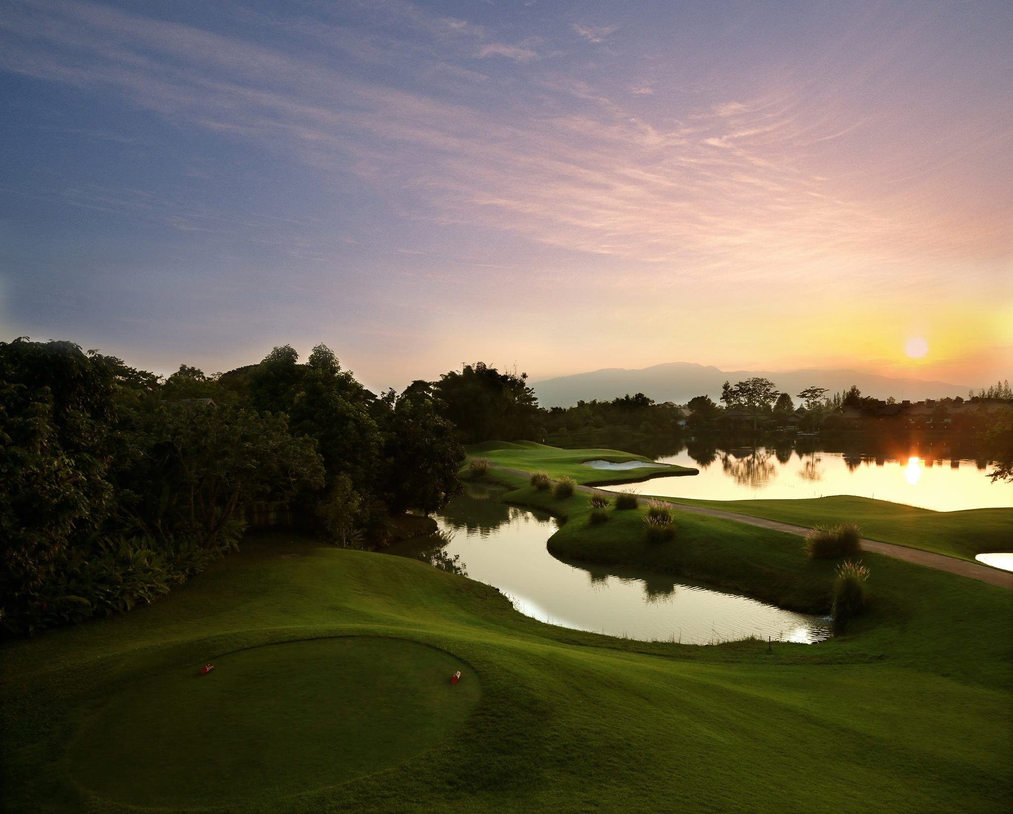 Golfing at MAEJO GOLF CLUB & RESORT in Chiang Mai