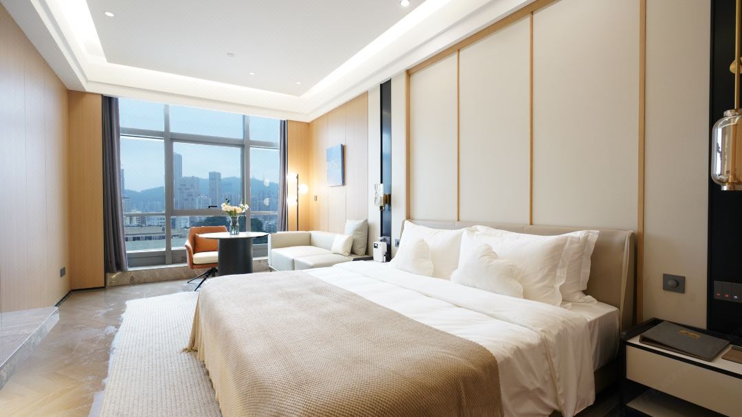 Zhuhai Xiangwang Hotel (Gongbei Port High-speed Railway Station Branch) Accommodation Package