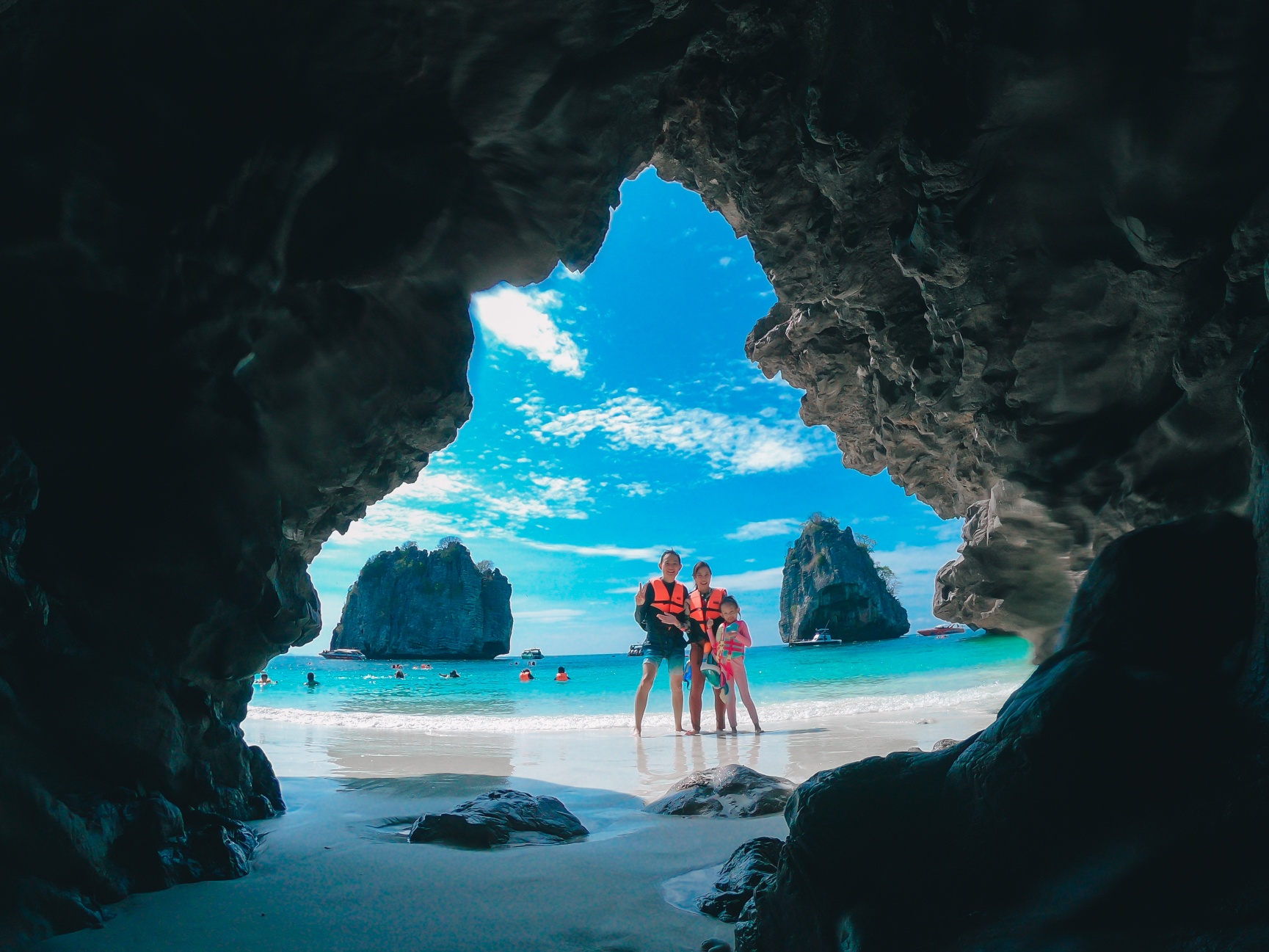 蘭達島： Koh Rok & Koh Haa浮潛之旅（乘坐快艇）