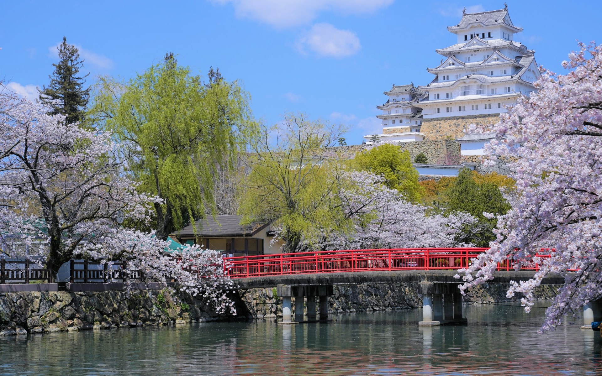 Himeji Castle & Koko-en Half-Day Historical Tour
