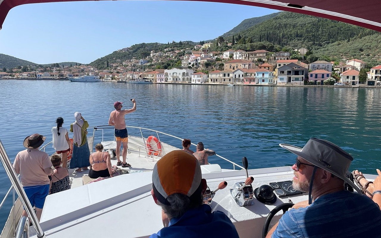 Kefalonia Ithaca Full-Day Cruise Tour from Poros