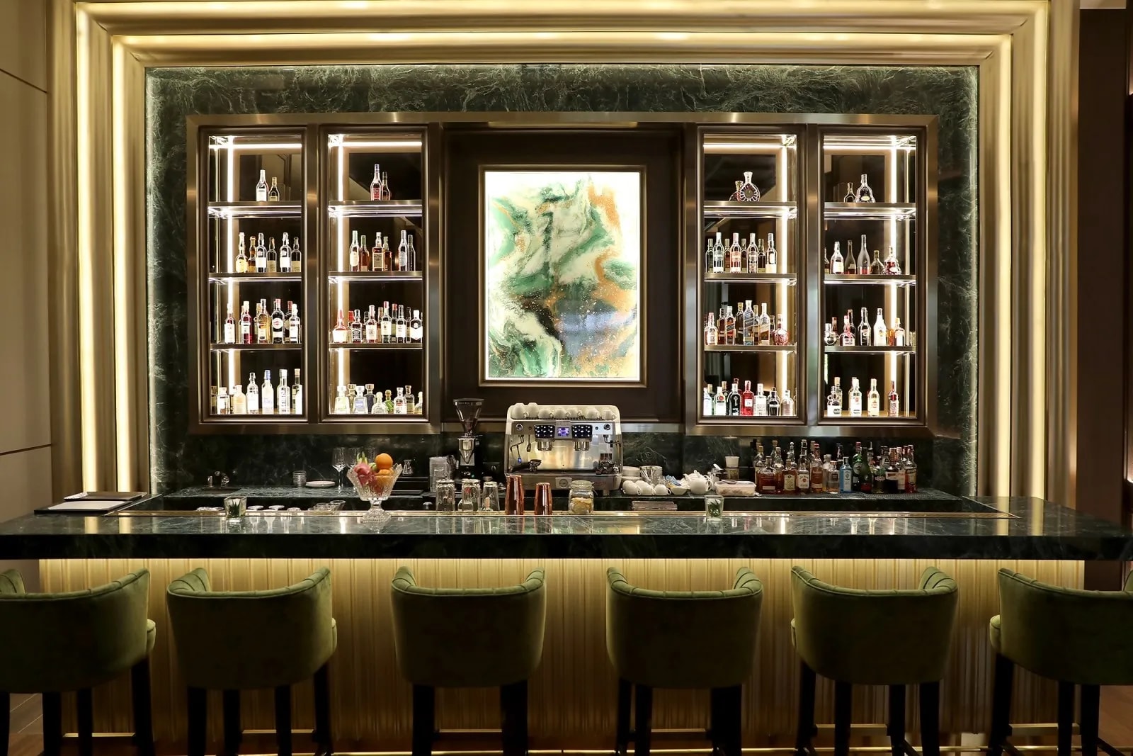 曼谷地標酒店的Rendezvous Lounge & Bar