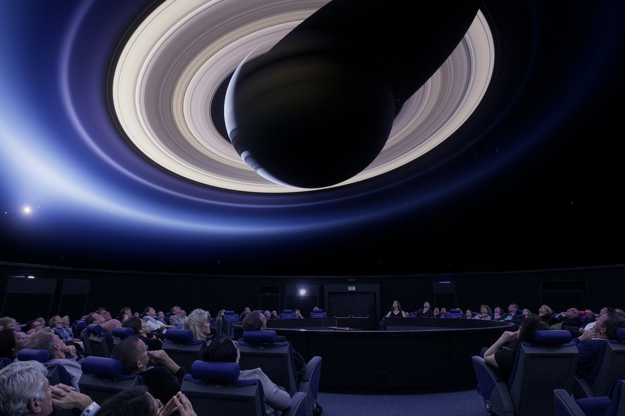 루체른 천문관과 교통박물관 플라네타리움 입장권 예약하기 | funBooky