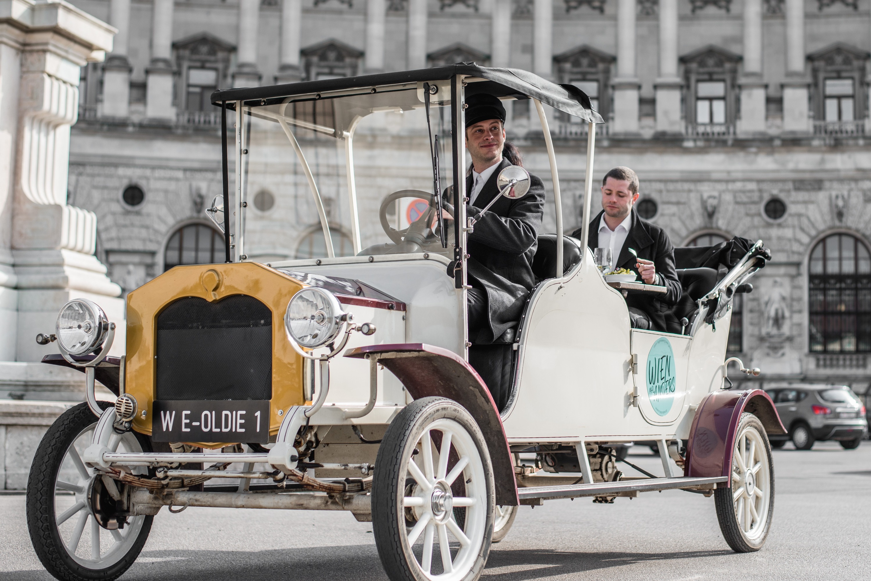 Electro Vintage Car Tour