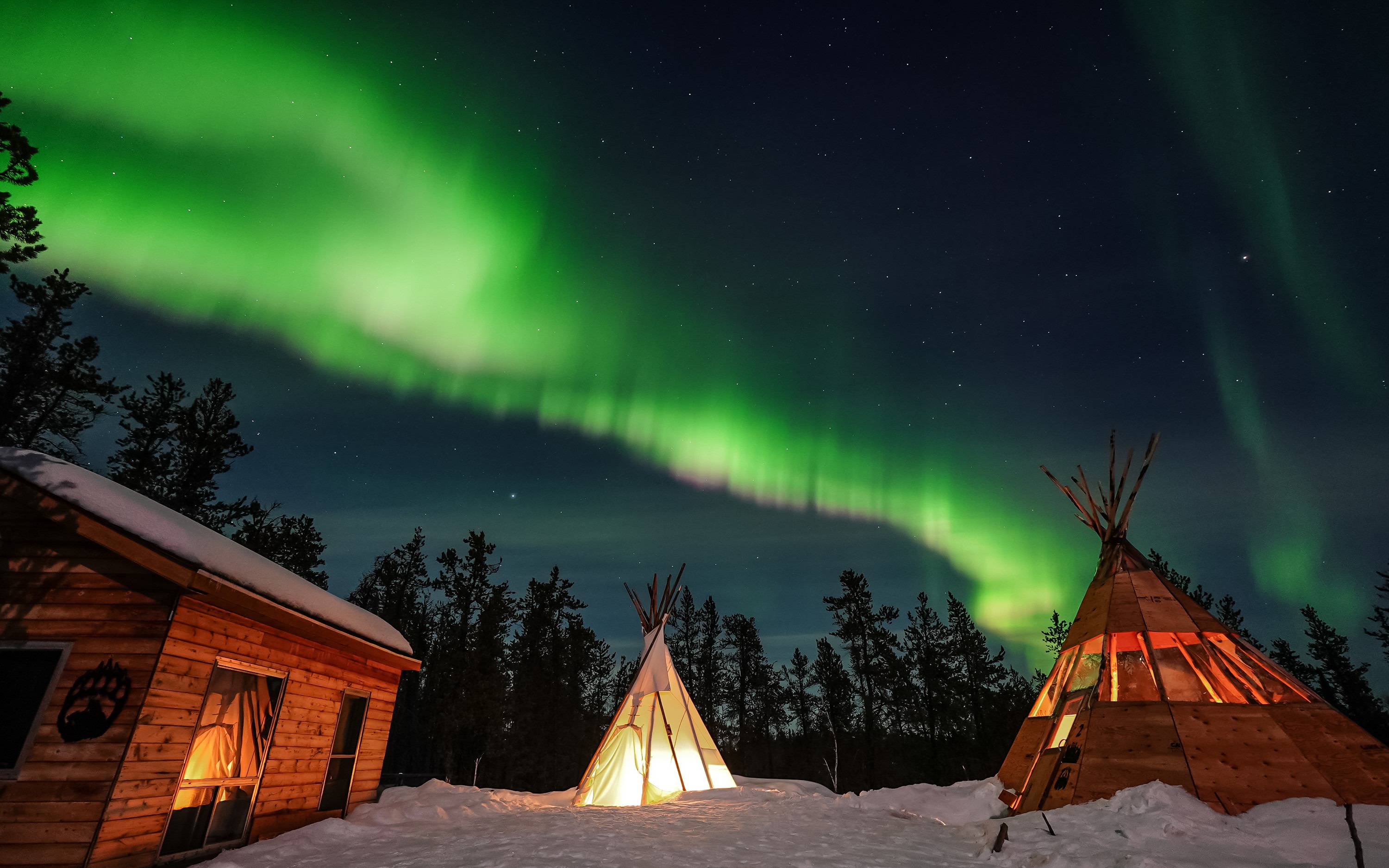 Yellowknife Aurora Camp Half-Day Group Tour