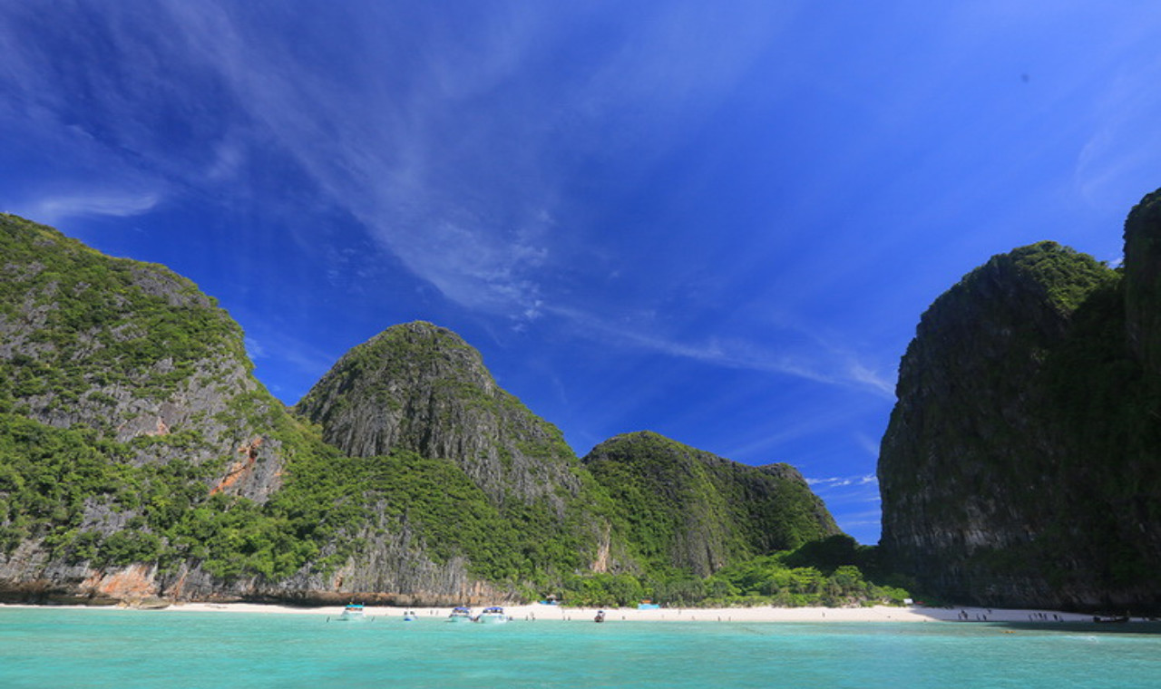 Phuket: Phi Phi Islands, Maya Bay & Khai Island Full-Day Snorkeling Tour