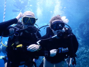 PADIトライスキューバダイビングコース（サムイ島 / PADI 5 Star Dive Center提供）