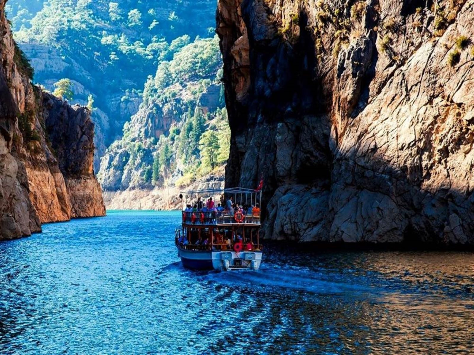綠峽谷全包遊船之旅，含午餐和往返接送