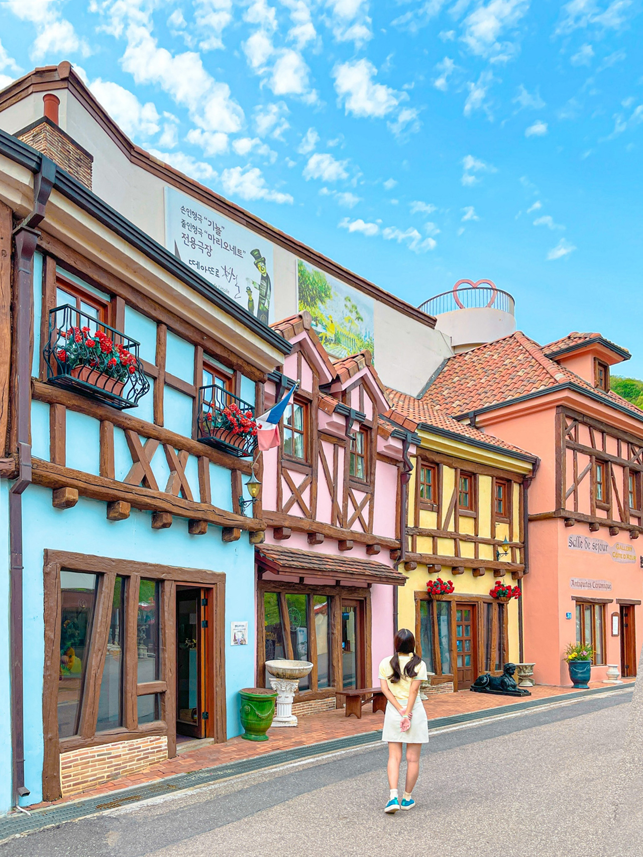 🎠在韓國探索迷人的歐洲小鎮。 🎠在韓國探索迷人的歐洲小鎮。