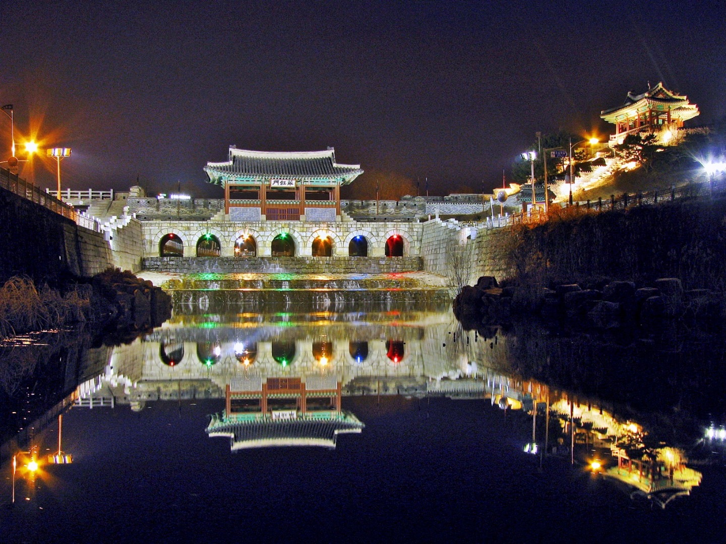 水原華城夜遊