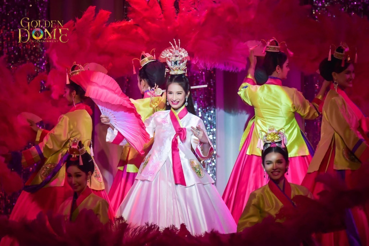 曼谷金東尼人妖秀門票 thumbnail