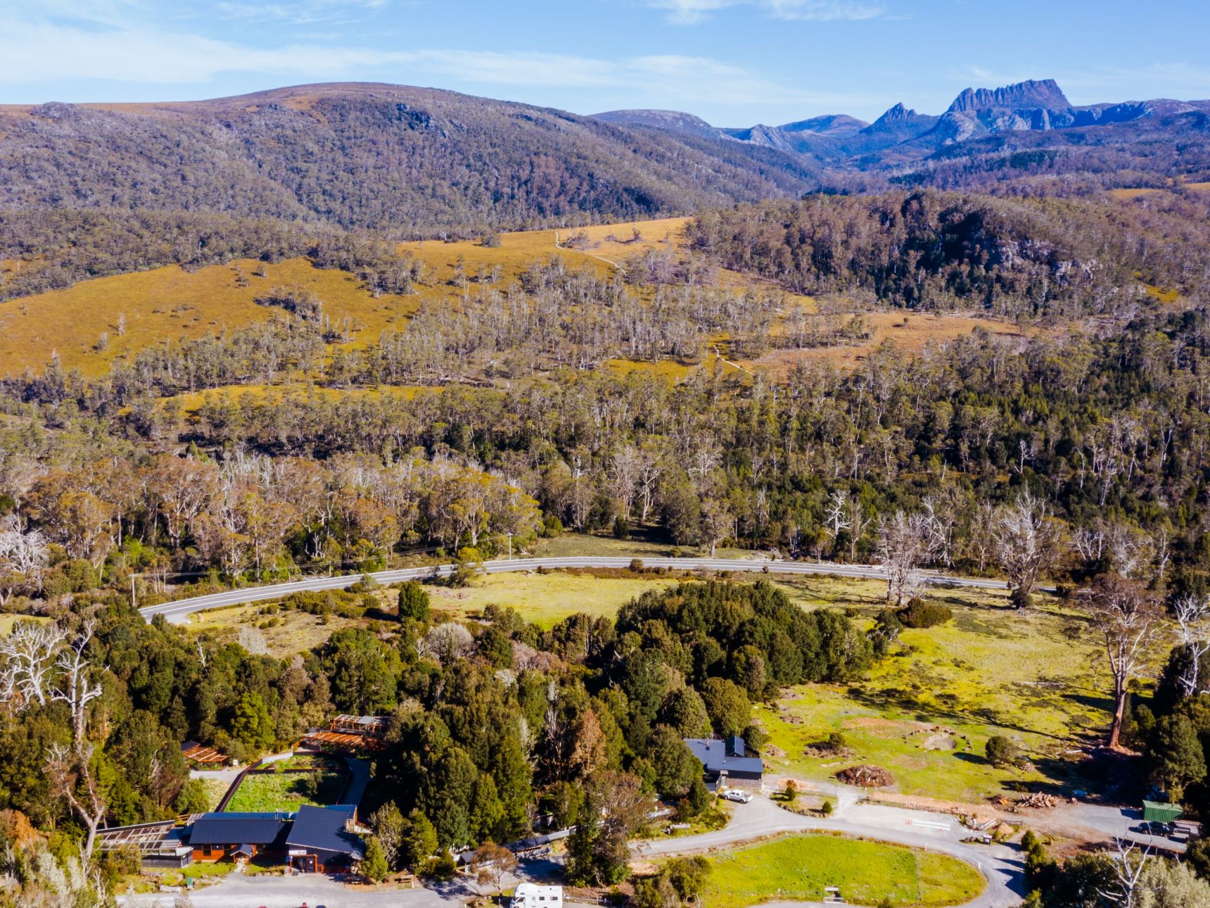 Day and Night Animal Feeding Tour 
