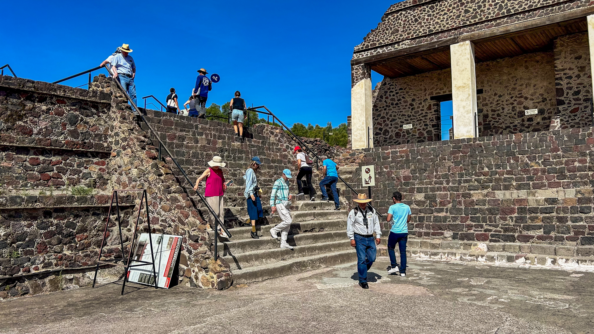特奧蒂瓦坎上午半日遊