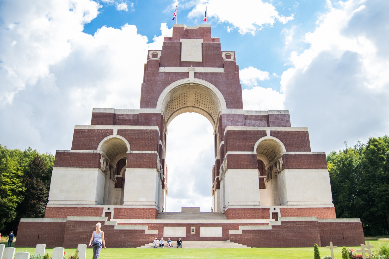 thiepval memorial to the missing of the somme