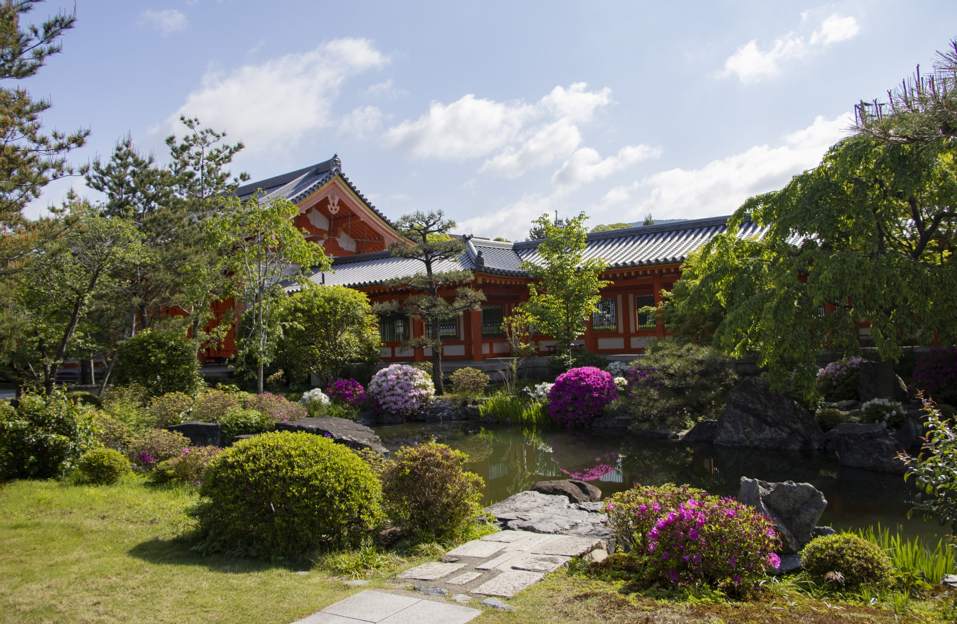 Kyoto: Kinkakuji Temple, Arashiyama, and Kiyomizudera Temple Day Tour (with Pork and Tofu Set Meal) (from Osaka / Kyoto)