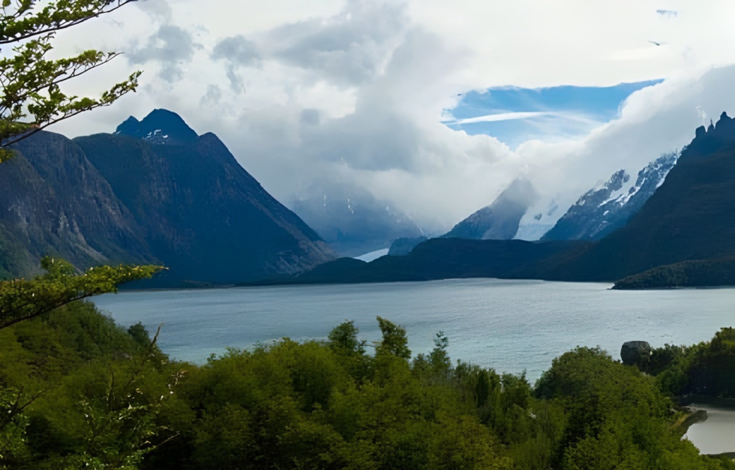 Glaciar Sur Pioneros Excursion from El Calafate