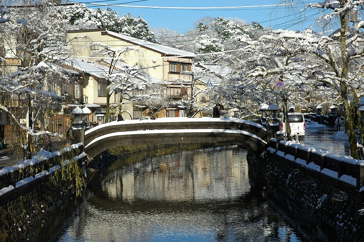 城崎温泉 + 松葉蟹午餐一日遊（大阪出發）