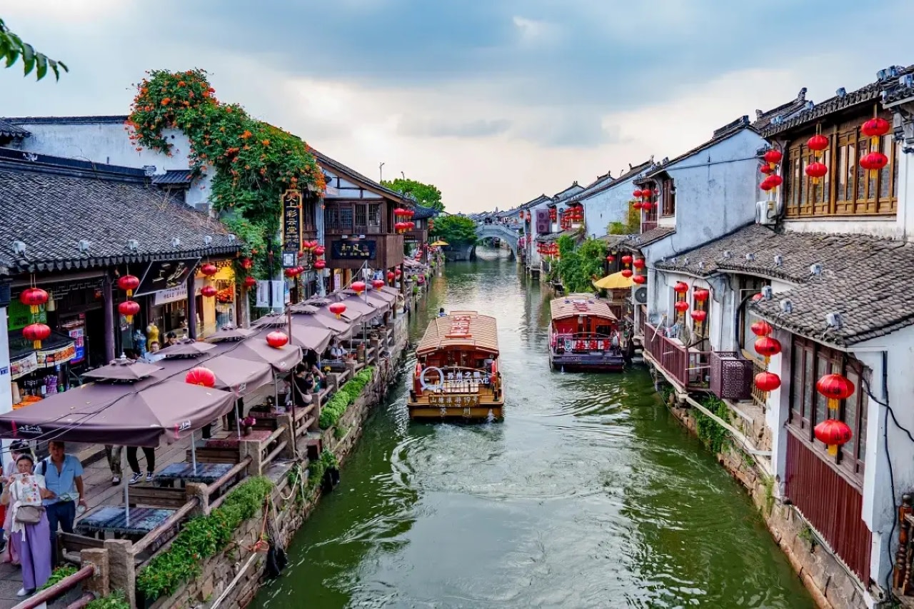 Shantang Street Baijuyi Wharf