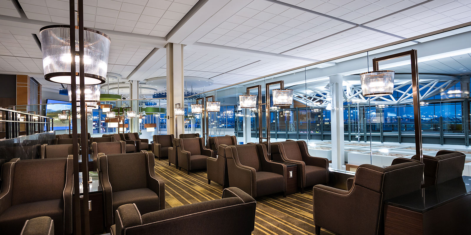 溫哥華國際機場Plaza Premium Lounge貴賓室服務