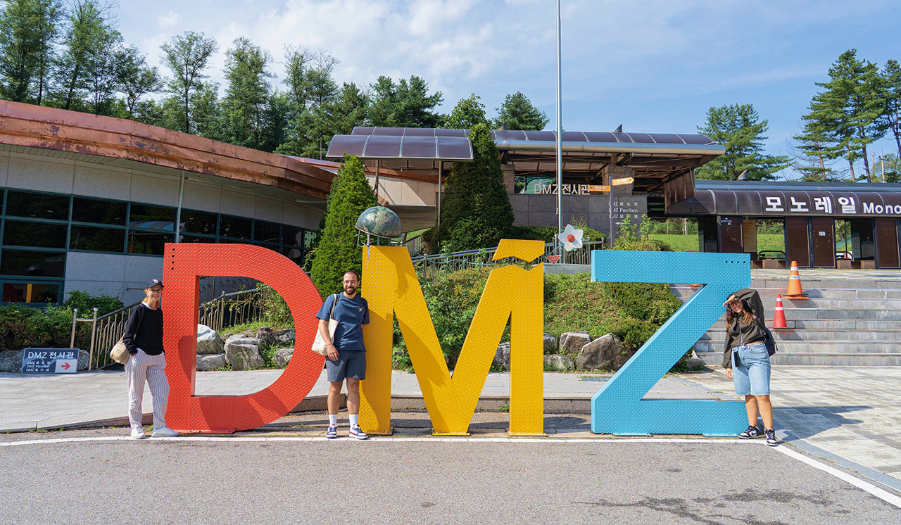 探索世界上唯一的南北分裂國家——韓國的歷史，並遊覽DMZ 非軍事區✨ 旅程絕對安全，沿途將有豐富的資訊為您詳細解說！🚇