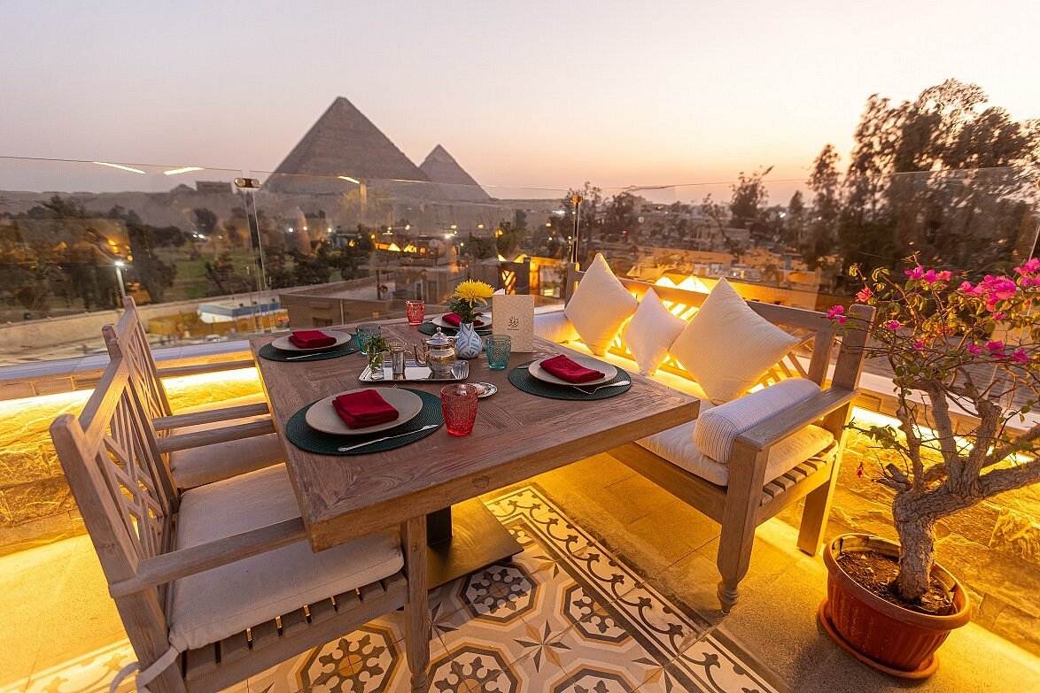 VIP Dinner & Pyramids Sound & Light Show at Rooftop Restaurant
