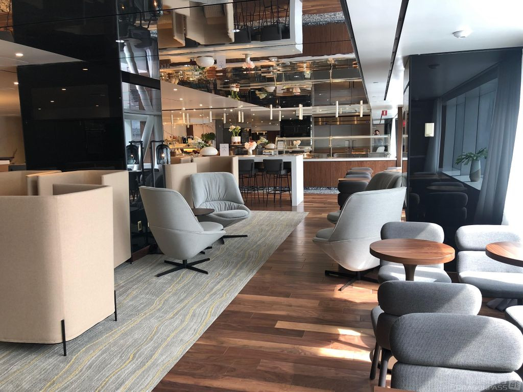 John F. Kennedy International Airport Lounge Service