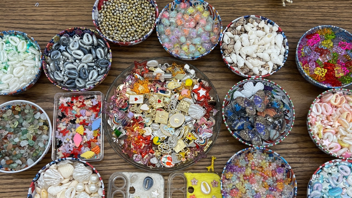 Istanbul: Phone Case Design Workshop with Tea & Treats