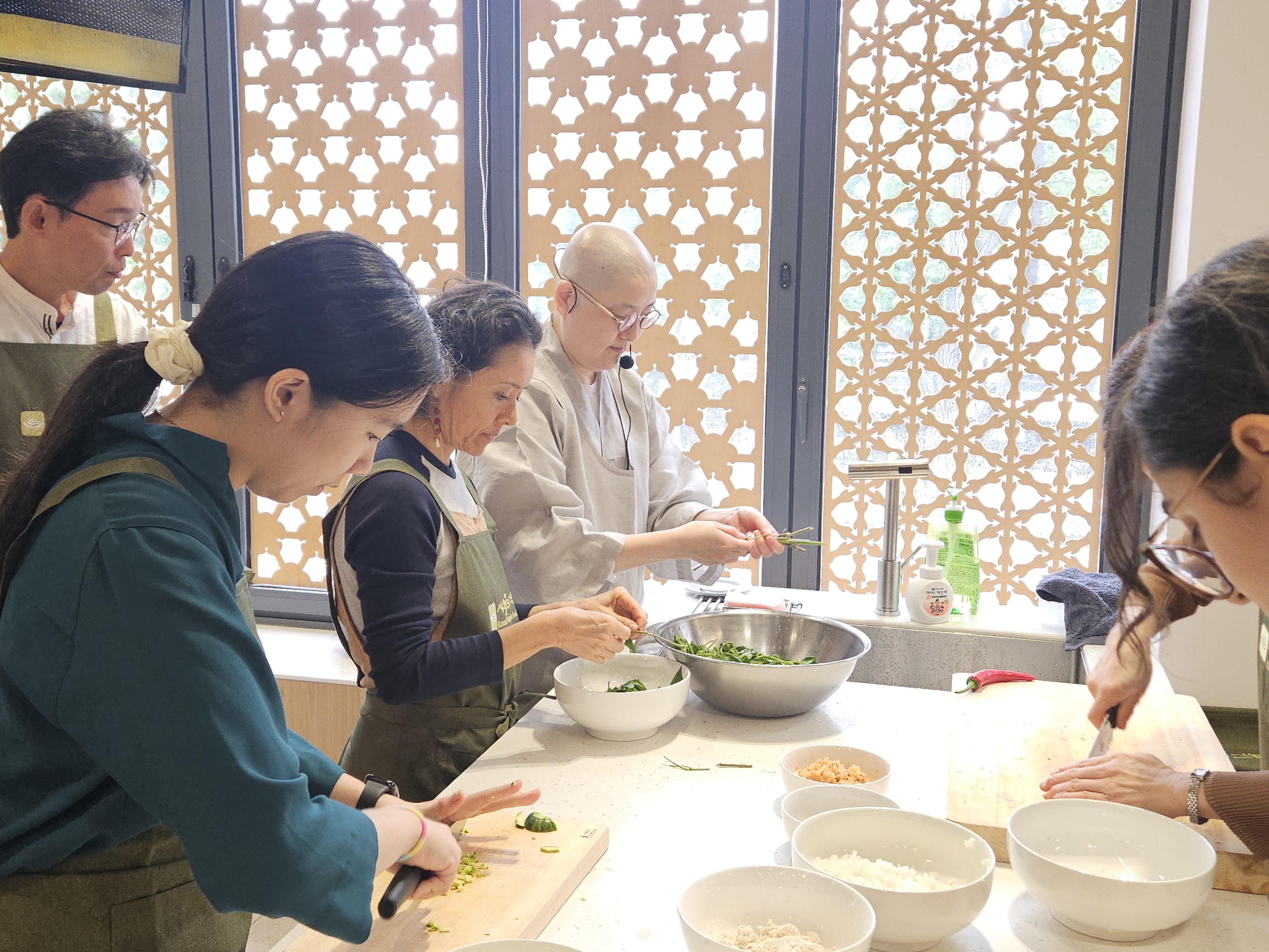 Seoul Korean Temple Food Cooking Class