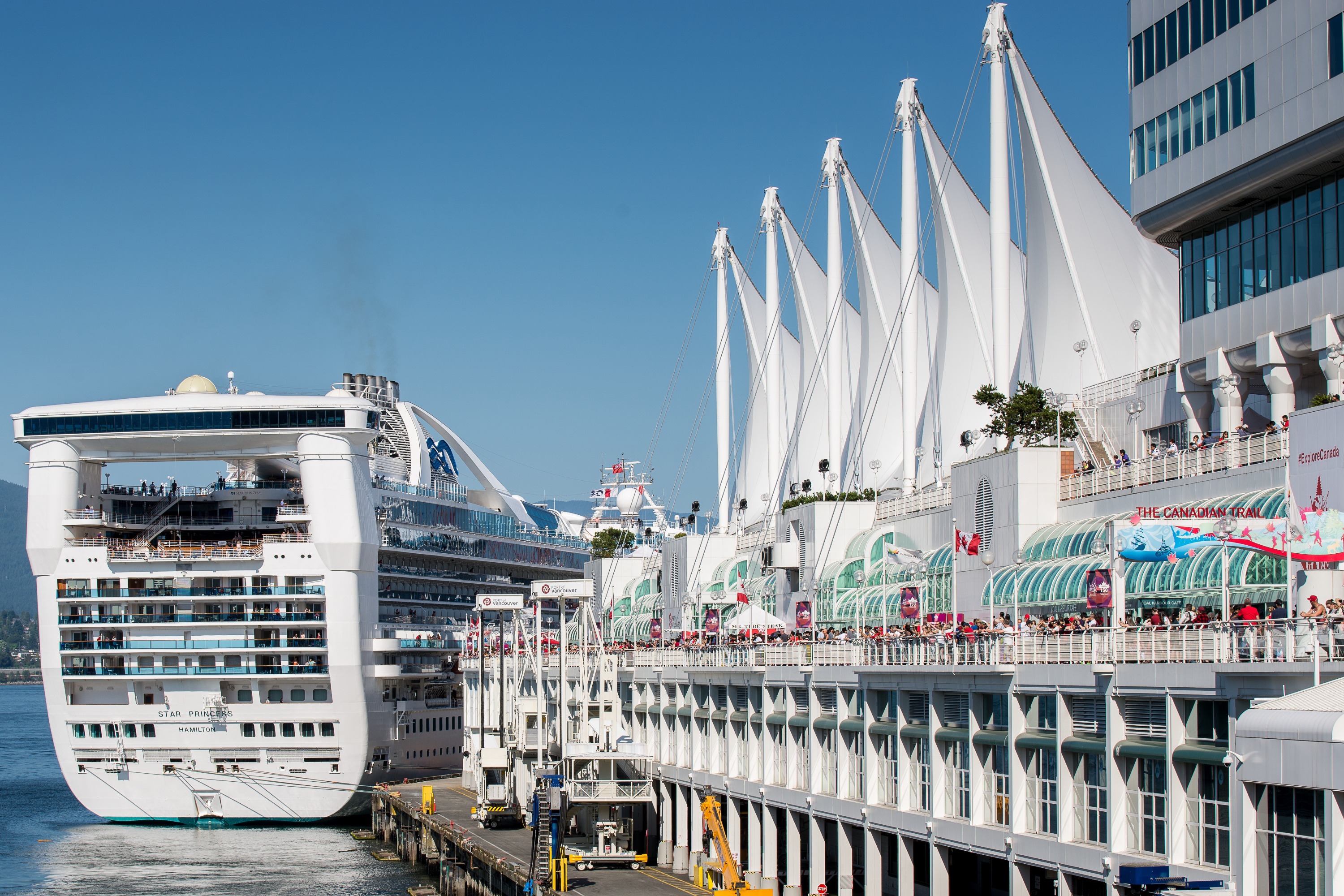 手荷物預かりサービス（バンクーバー / Canada Place Cruise Terminal提供）