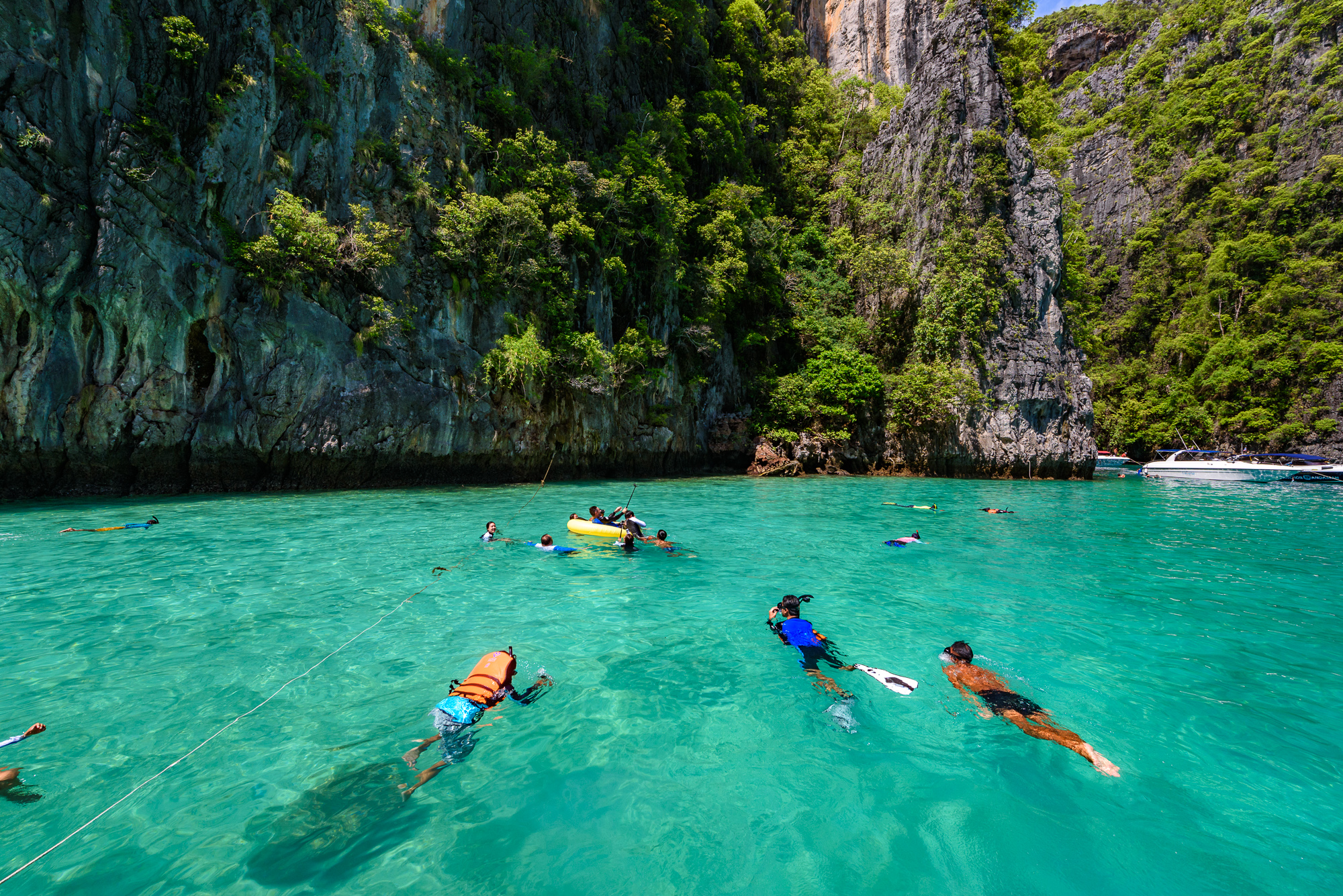 蘭達島 (Koh Lanta) 出發，前往翡翠島 (Koh Mai Pai) 等島嶼的精彩小島探險之旅