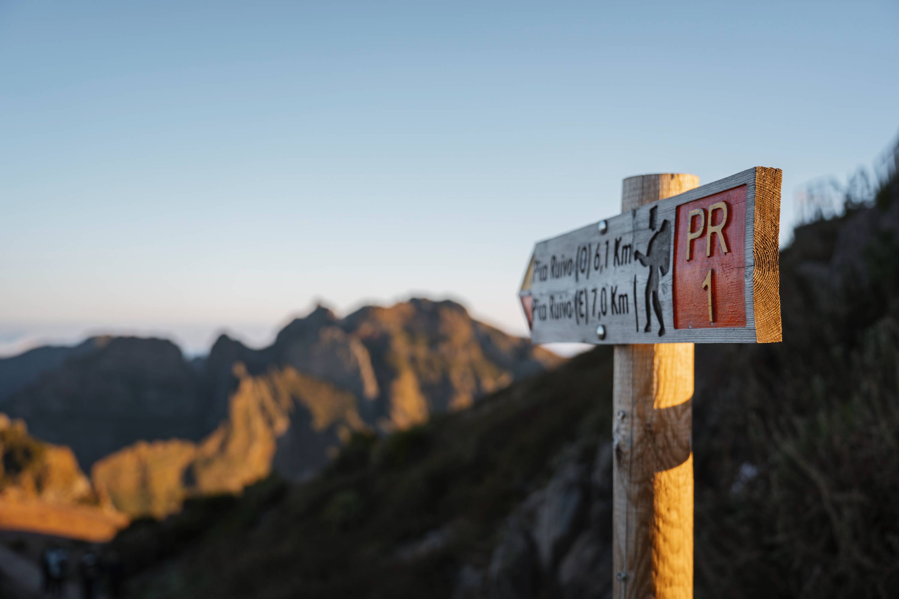 Pico do Arieiro 自助式健行（豐沙爾和卡尼科出發）