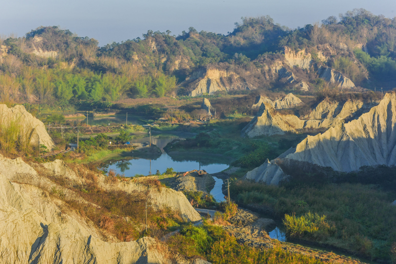 Kaohsiung Moon World & Meinong Folk Village & Qishan Old Street & Pier-2 Art Center Day Tour
