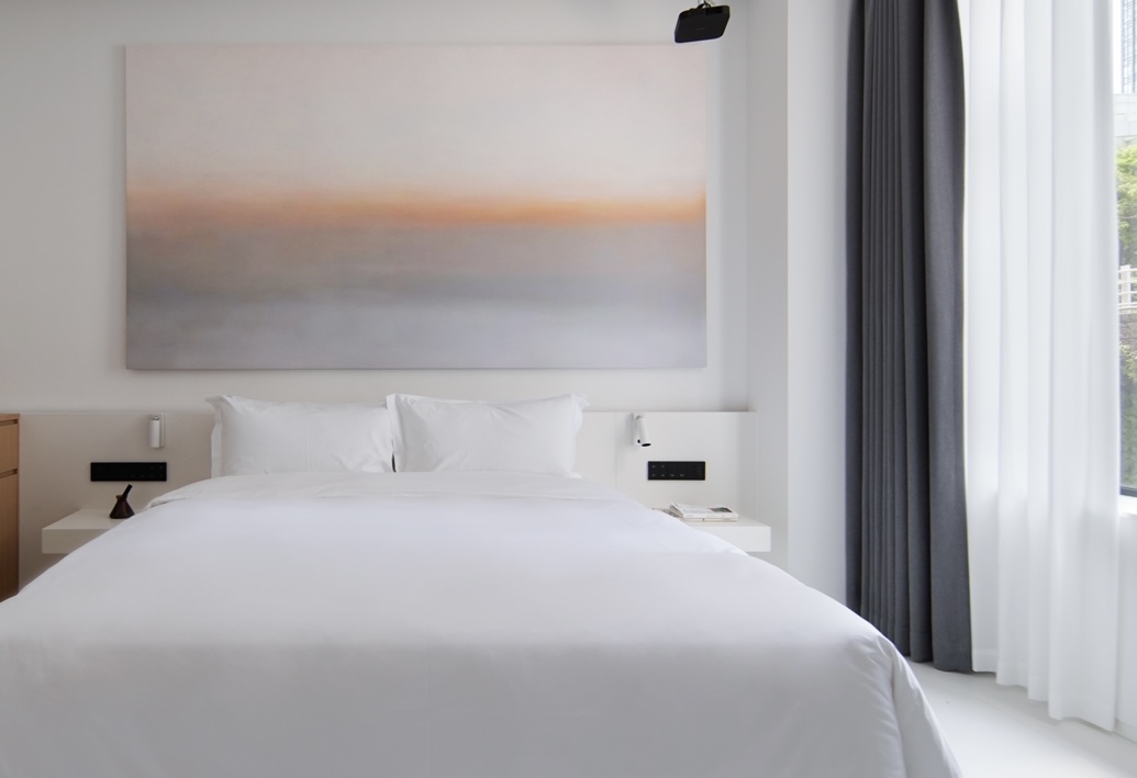 Basic double room