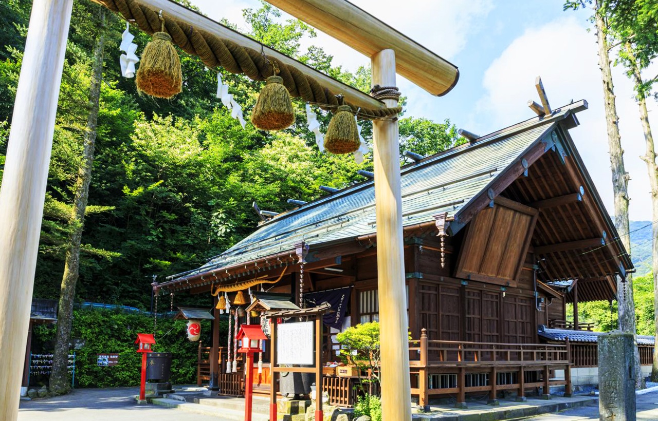 【群馬田園樂遊】吹割瀑布&原田農場水果採摘&薰衣草花海/滑雪/伊香保溫泉一日遊（東京出發）
