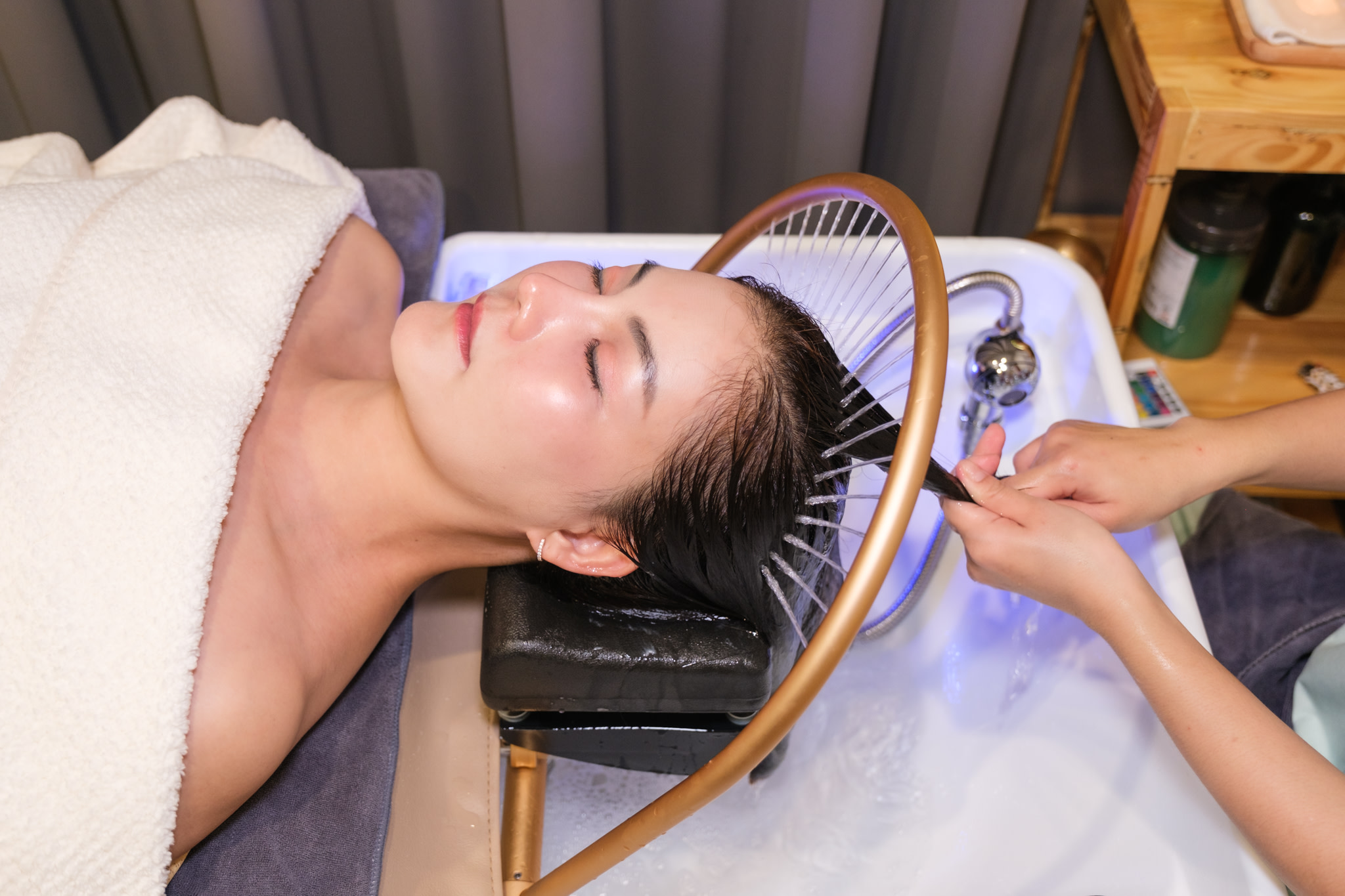 Sabaikay Head Massage Sleep Salon Hair Wash in Bangkok (ICONSIAM)