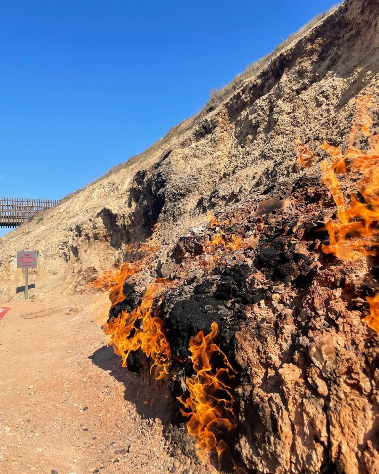 Eternal Flames & Stone Legends: Gobustan and Absheron Day Tour