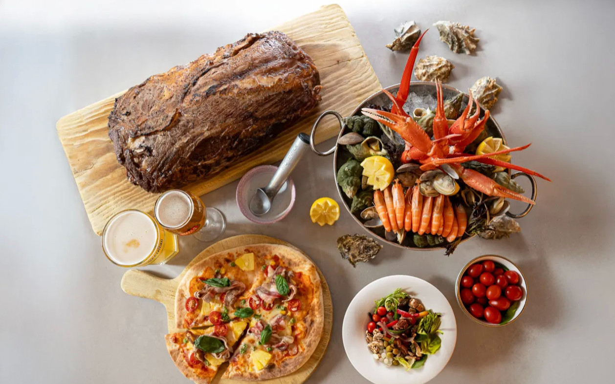 Courtyard by Marriott Hong Kong Buffet | MoMo Cafe | Lunch Buffet, Dinner Buffet