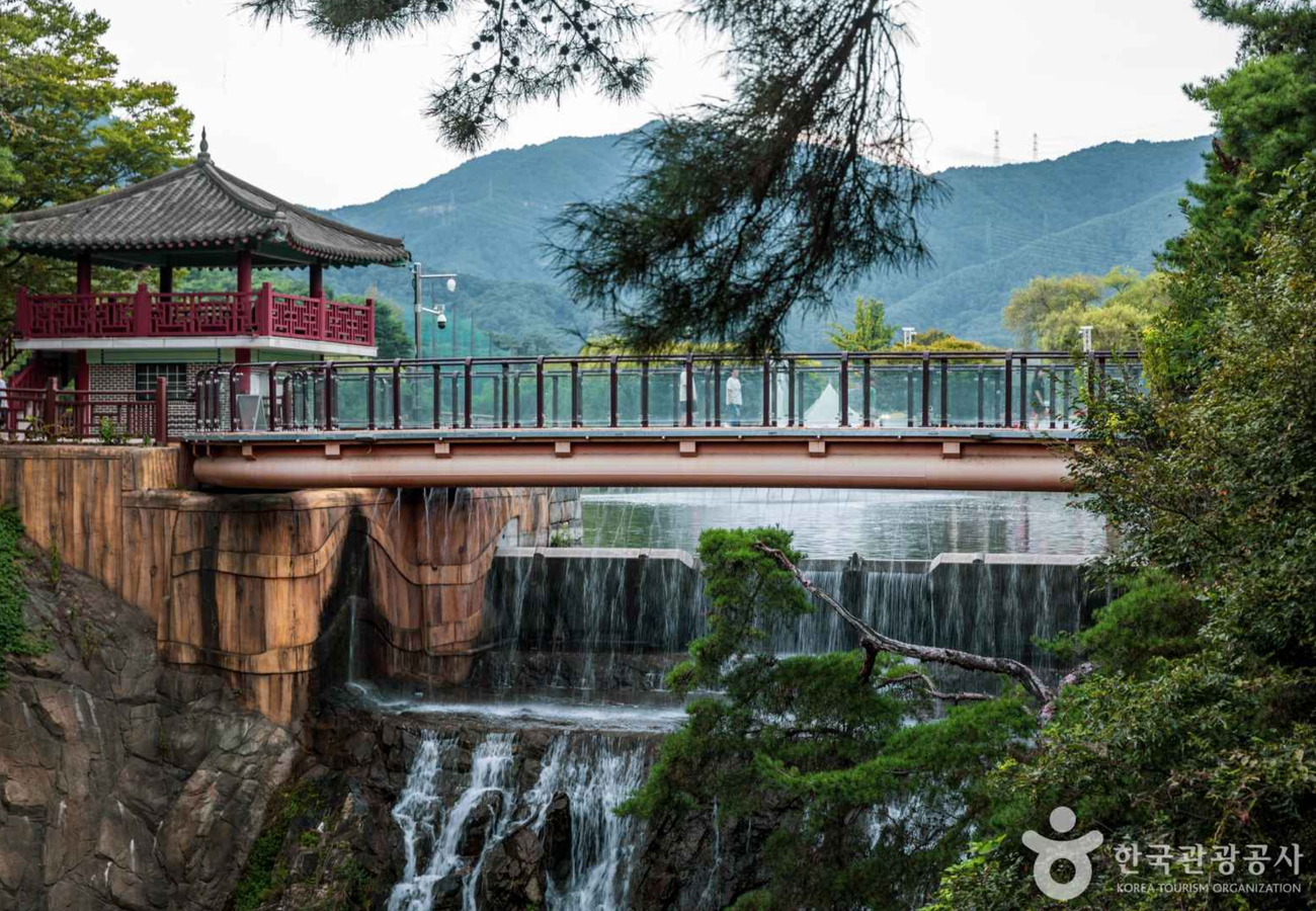 Uirimji (Yongchu Waterfall)